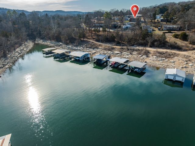 60 Chad Road, Galena, MO 65656