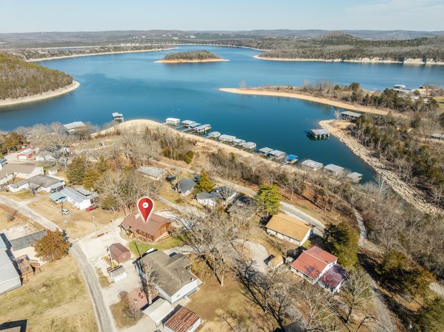 60 Chad Road, Galena, MO 65656