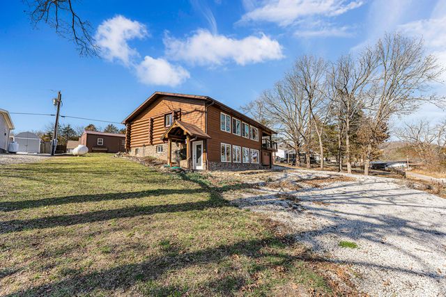 60 Chad Road, Galena, MO 65656