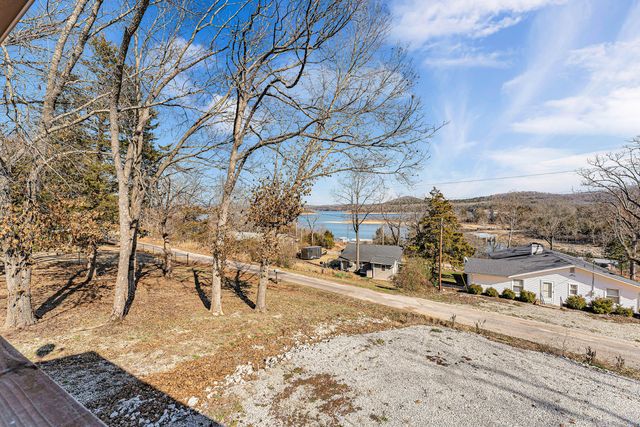 60 Chad Road, Galena, MO 65656