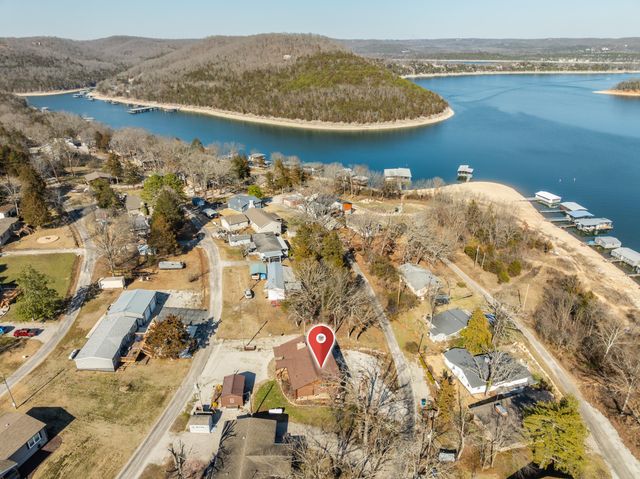 60 Chad Road, Galena, MO 65656