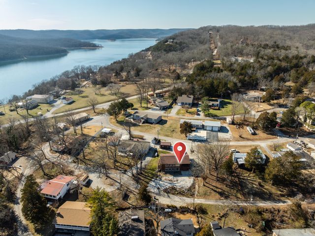 60 Chad Road, Galena, MO 65656