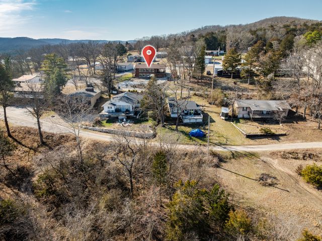 60 Chad Road, Galena, MO 65656