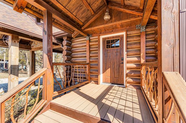 60 Chad Road, Galena, MO 65656