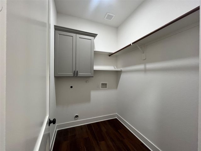 28811 Champion Oaks Dr, Magnolia, TX 77354