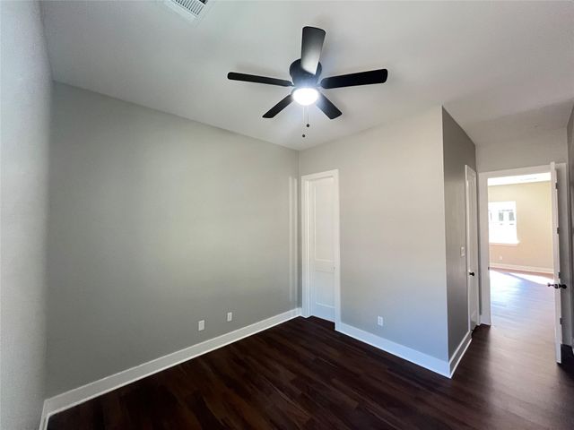 28811 Champion Oaks Dr, Magnolia, TX 77354