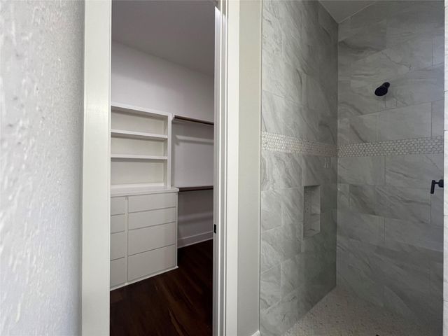 28811 Champion Oaks Dr, Magnolia, TX 77354