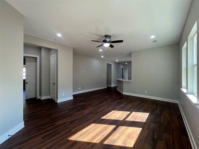 28811 Champion Oaks Dr, Magnolia, TX 77354