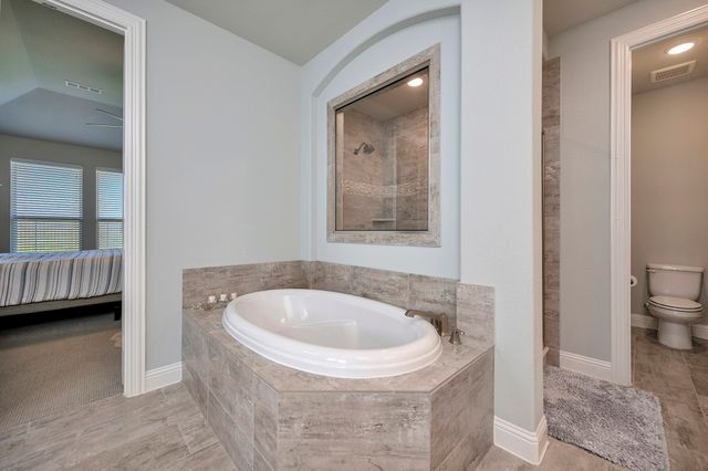 1129 Highpoint Way, Roanoke, TX 76262