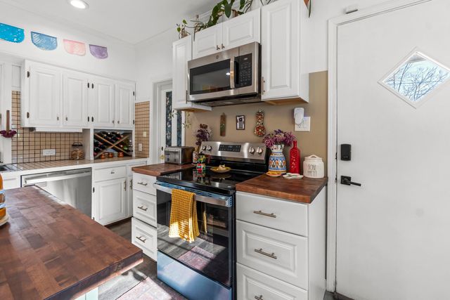 2029 N Kildare Avenue, Chicago, IL 60639