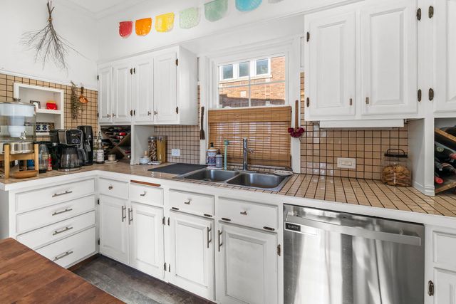 2029 N Kildare Avenue, Chicago, IL 60639