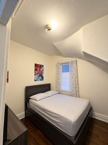 4051 W Monroe Street, Chicago, IL 60624