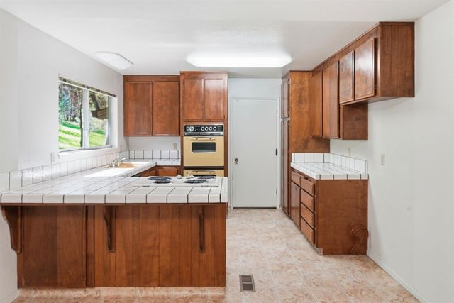 2653 Christian Valley Rd, Auburn, CA 95602