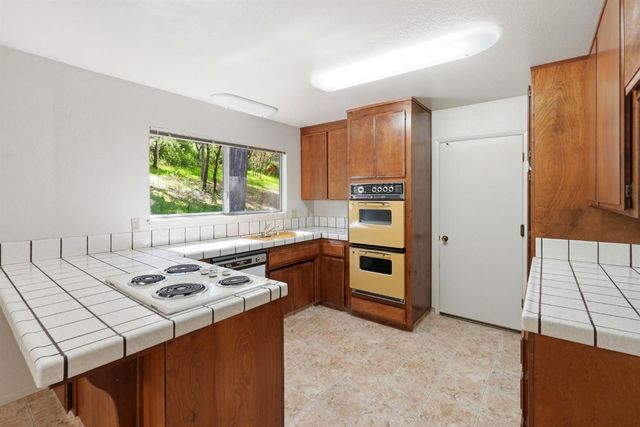 2653 Christian Valley Rd, Auburn, CA 95602