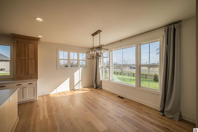 121 Canter Court, Paducah, KY 42001