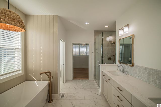 121 Canter Court, Paducah, KY 42001