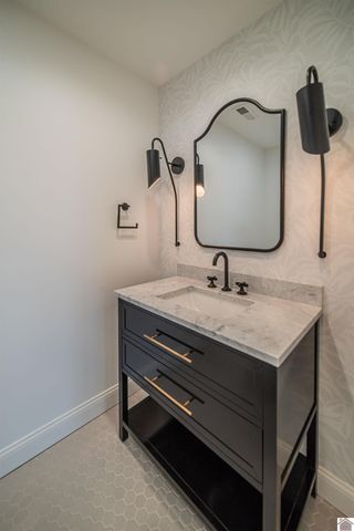 121 Canter Court, Paducah, KY 42001