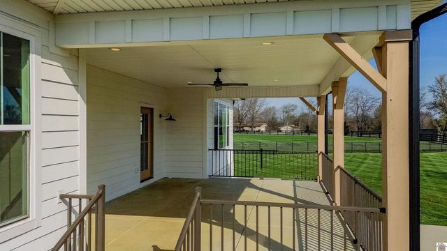 121 Canter Court, Paducah, KY 42001