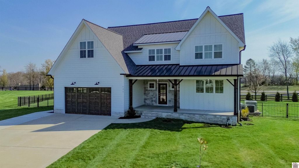 121 Canter Court, Paducah, KY 42001