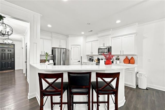 859 Royal Oak Lane, Mebane, NC 27302