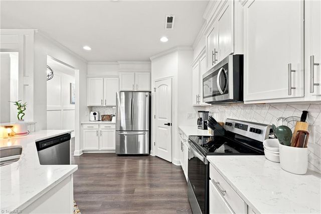 859 Royal Oak Lane, Mebane, NC 27302
