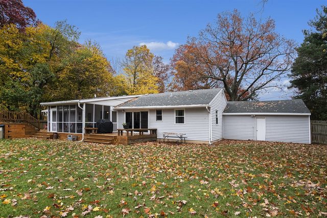 5505 Fulton Street, Ada, MI 49301