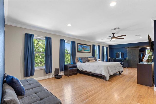 550 League Line RD, Smithville, TX 78957