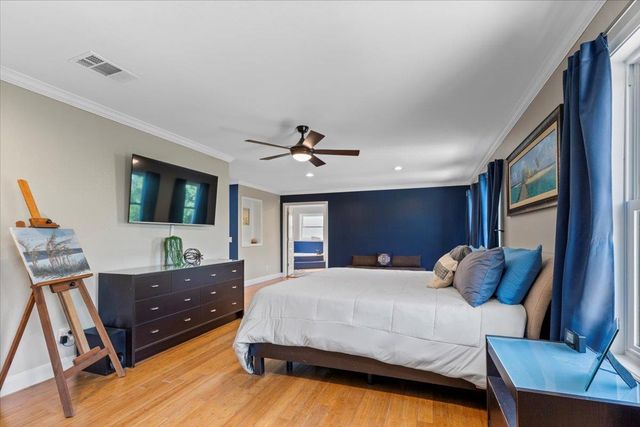 550 League Line RD, Smithville, TX 78957