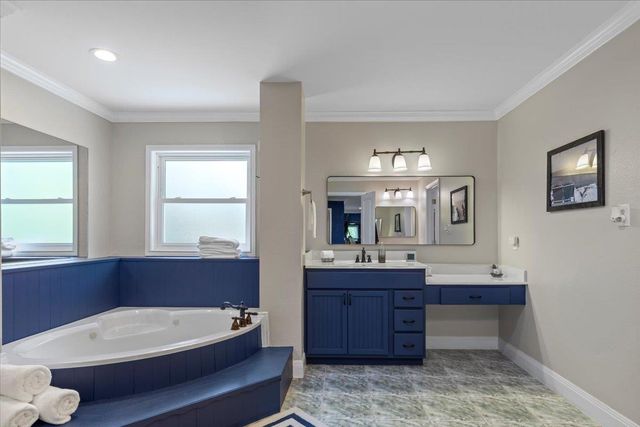 550 League Line RD, Smithville, TX 78957