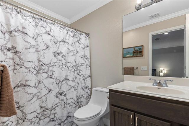 550 League Line RD, Smithville, TX 78957