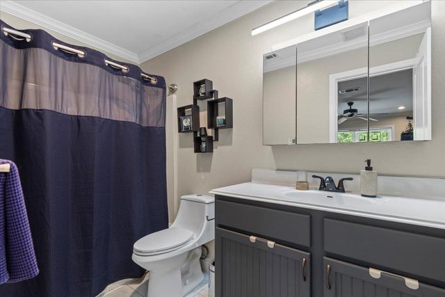 550 League Line RD, Smithville, TX 78957