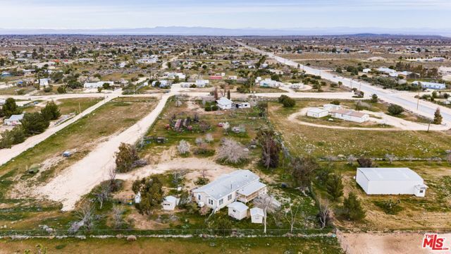 6425 Smoke Tree Road, Phelan, CA 92371