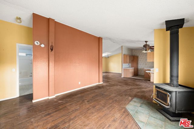 6425 Smoke Tree Road, Phelan, CA 92371