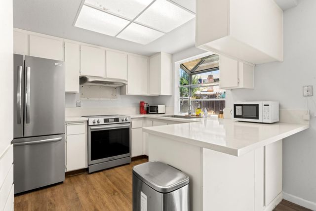 1700 Klamath River Dr, Rancho Cordova, CA 95670