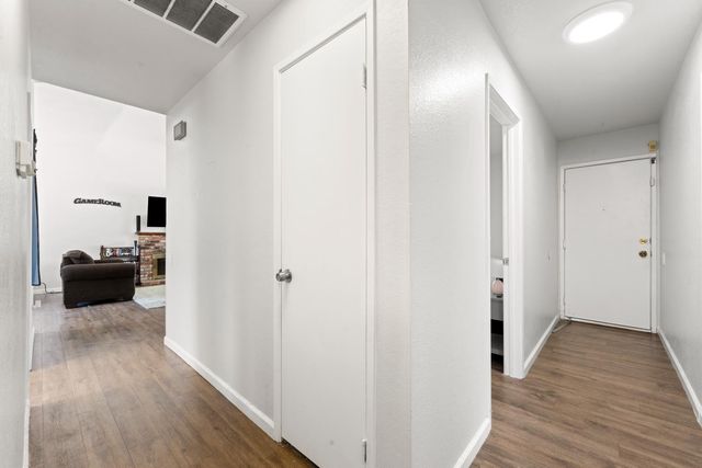 1700 Klamath River Dr, Rancho Cordova, CA 95670
