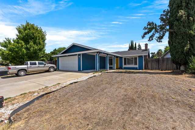 1700 Klamath River Dr, Rancho Cordova, CA 95670