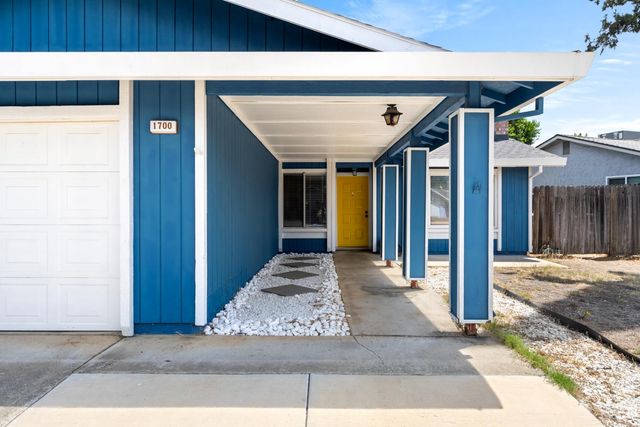 1700 Klamath River Dr, Rancho Cordova, CA 95670