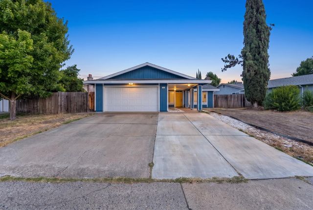 1700 Klamath River Dr, Rancho Cordova, CA 95670