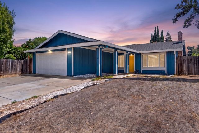 1700 Klamath River Dr, Rancho Cordova, CA 95670