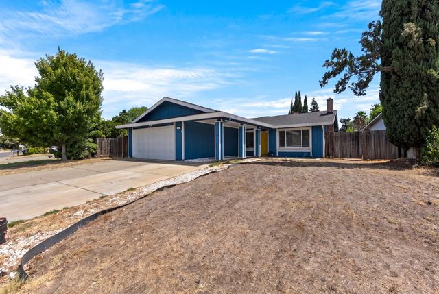 1700 Klamath River Dr, Rancho Cordova, CA 95670