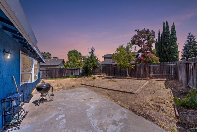 1700 Klamath River Dr, Rancho Cordova, CA 95670