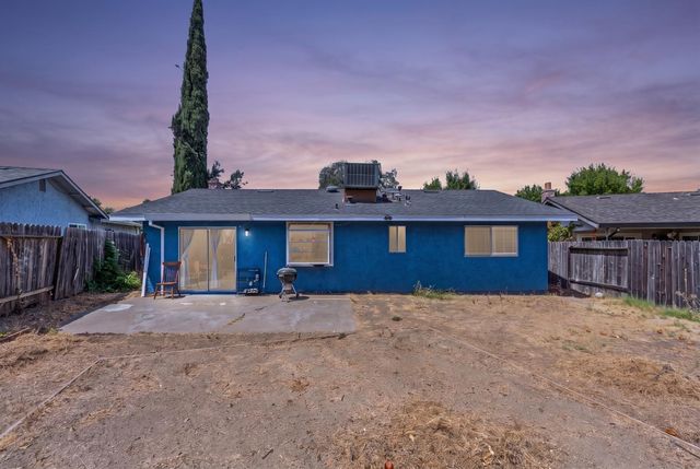 1700 Klamath River Dr, Rancho Cordova, CA 95670