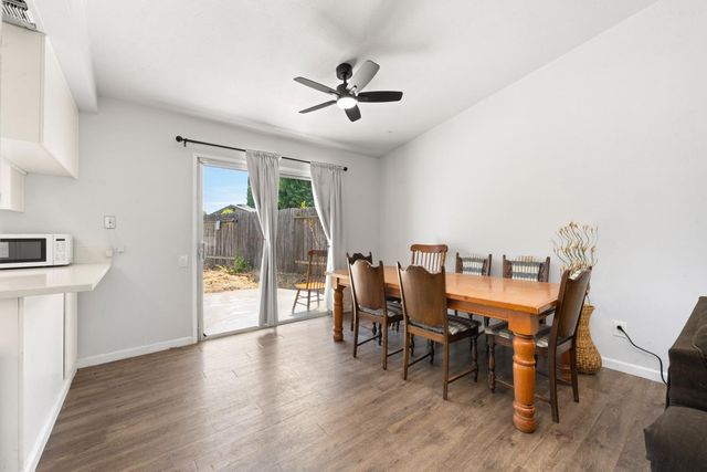 1700 Klamath River Dr, Rancho Cordova, CA 95670