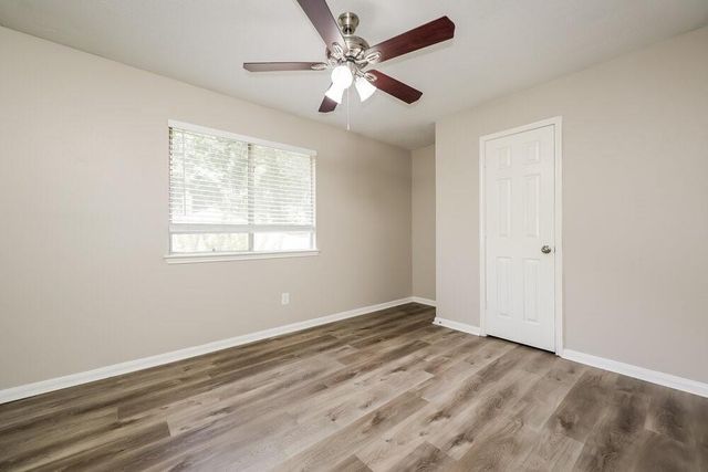 18450 Hollow Oaks Circle, Porter, TX 77365