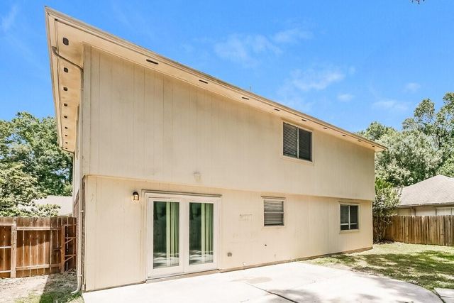 18450 Hollow Oaks Circle, Porter, TX 77365
