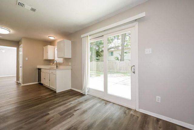 18450 Hollow Oaks Circle, Porter, TX 77365