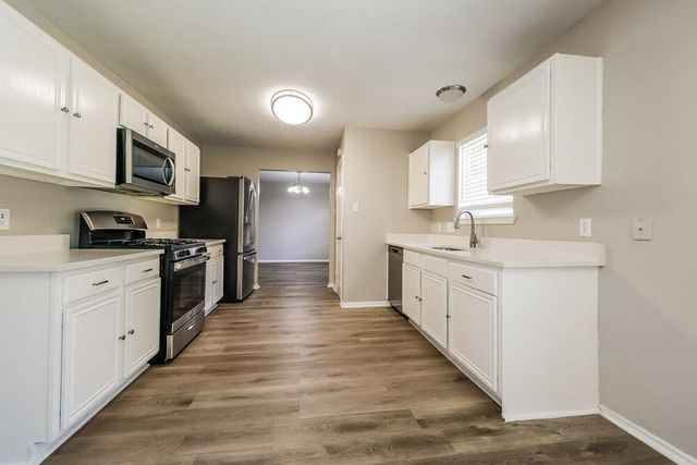 18450 Hollow Oaks Circle, Porter, TX 77365