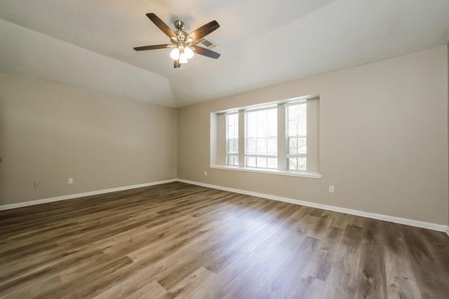 18450 Hollow Oaks Circle, Porter, TX 77365