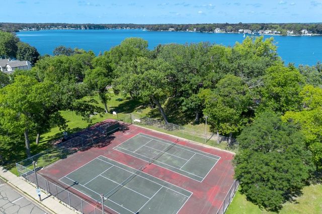 185 W Lake Street, Excelsior, MN 55331