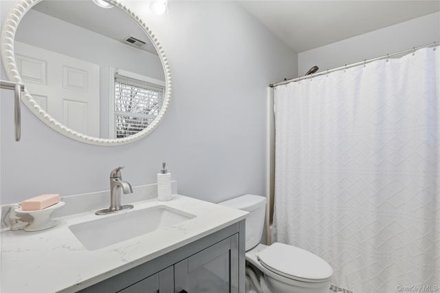 6-8 Marion Avenue, Harrison, NY 10528